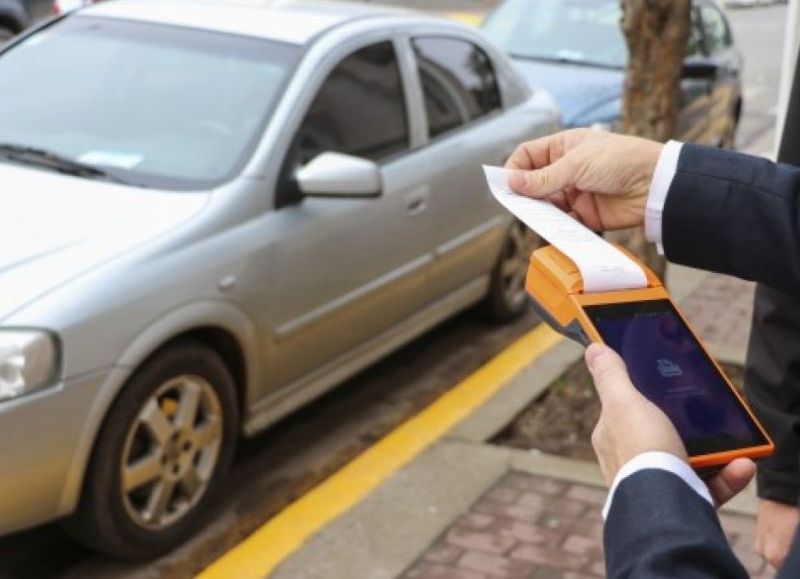 La multa por falta de estacionamiento medido pasó a costar 500 pesos.