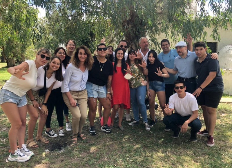 La juventud radical de Rojas hizo presencia a la vuelta de encuentros de la Segunda Sección Electoral y se llevó a cabo en la ciudad de Arrecifes.