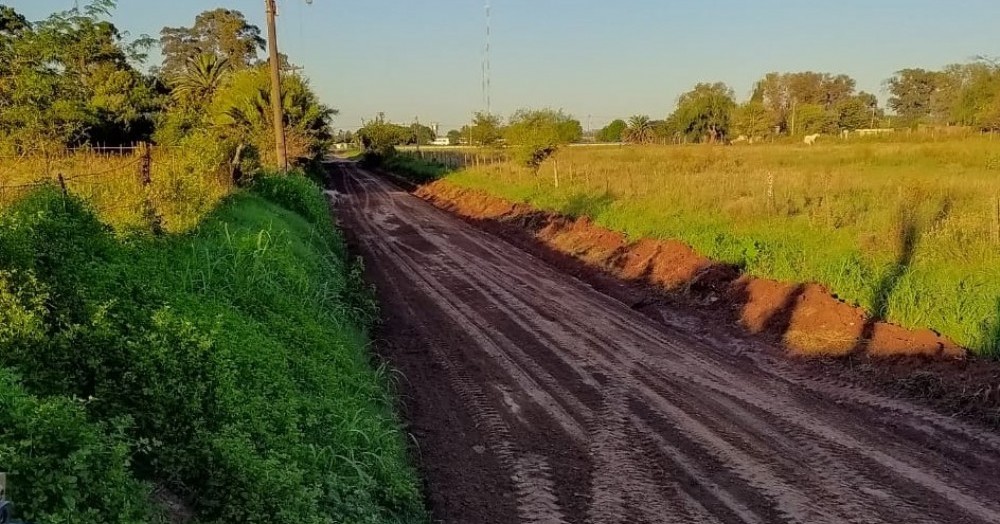 Arreglan la calle que lleva a la Planta Depuradora.