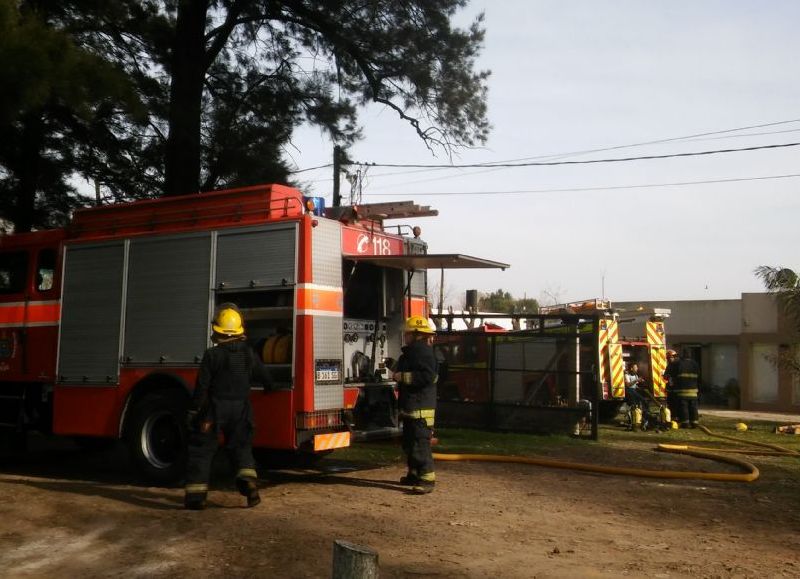 Expeditivo accionar de los bomberos.