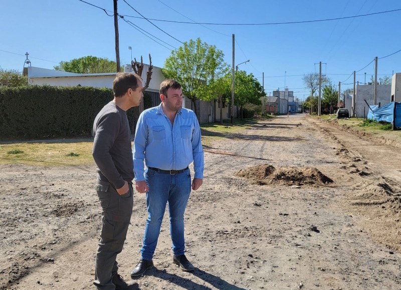 Recorrida junto al secretario Boyeras.