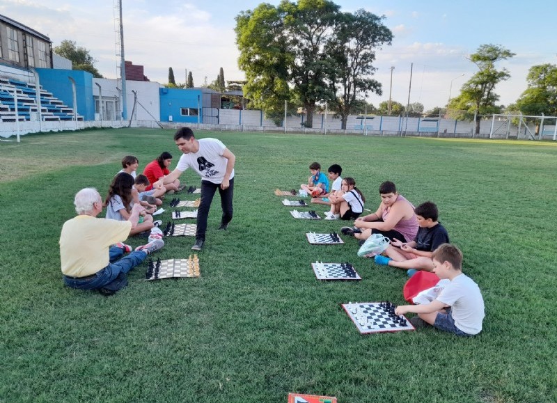 Partidas en el campo de juego del Club Argentino.