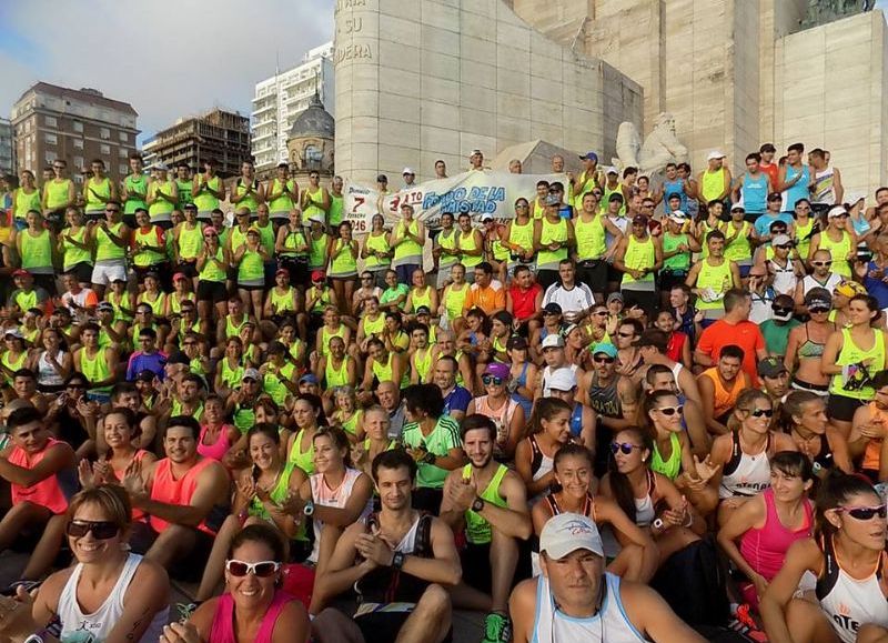 Los atletas participantes en Rosario.