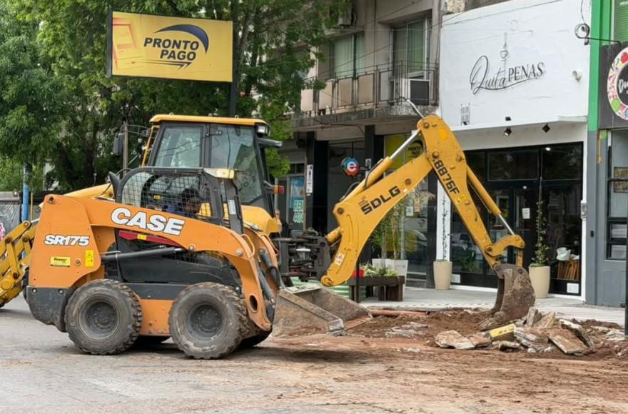 Máxima precaución: comenzaron las obras en Avenida 25 de Mayo