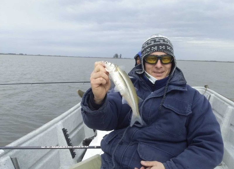 Disfrutó de un domingo de noche de pesca.