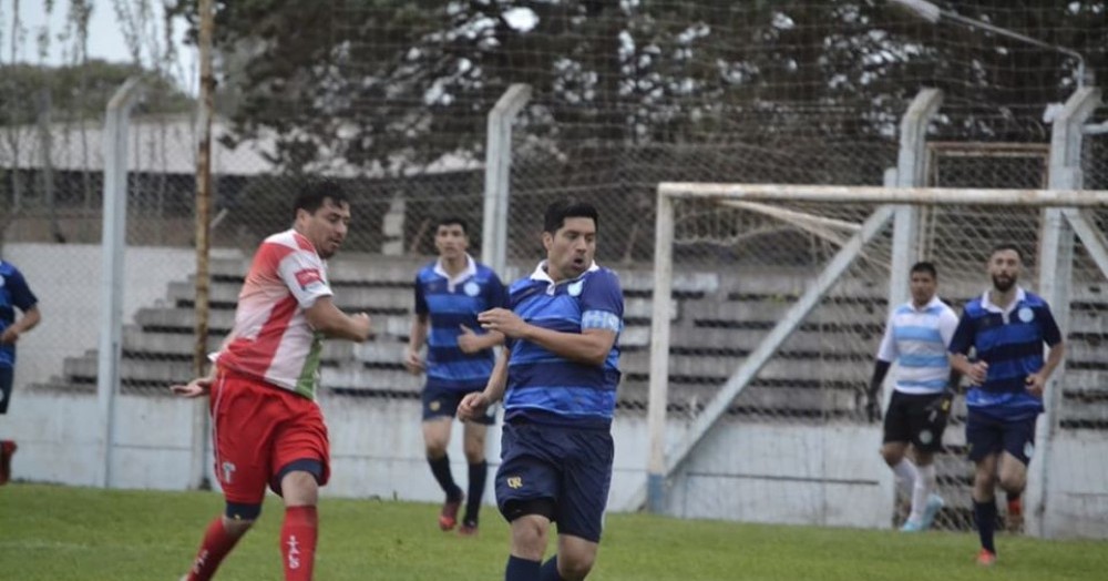 Juegan Argentino de nuestra ciudad, Singlar, Compañía de Salto y Argentino de Pergamino.