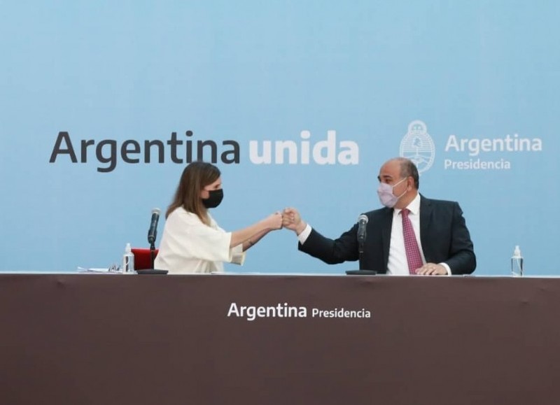 Fernanda Raverta y Juan Manzur.