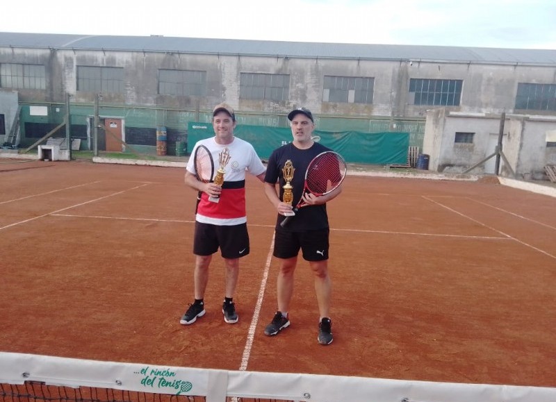 Pablo Roca y Juan Aguer (Tercera).