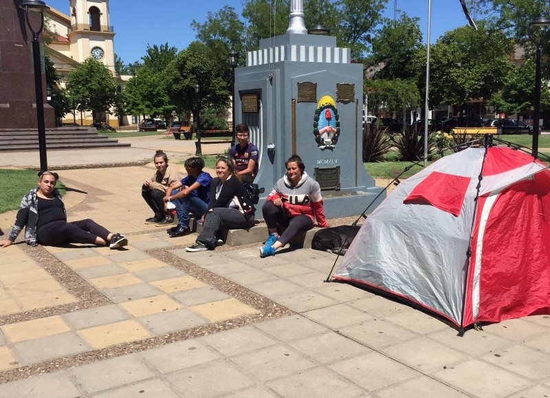 Tras el acampe en la plaza.