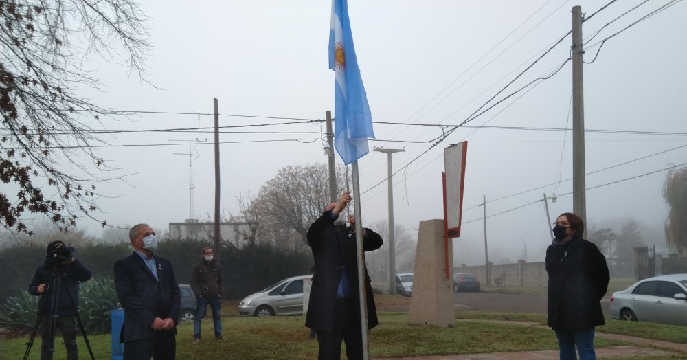 Sencilla y acotada ceremonia.