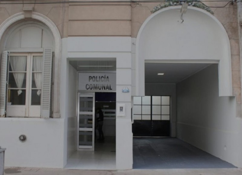 Según trascendió, el sábado a las once de la noche dos personas adultas agredieron a un adolescente para despojarlo de dinero en forma extorsiva.