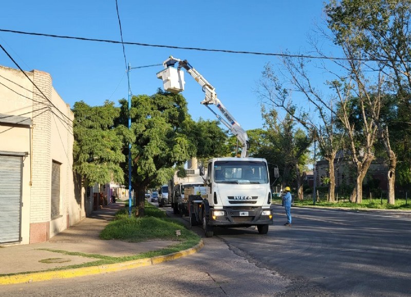 Las nuevas luminarias brindarán una mejor calidad de vida a los habitantes del lugar y, a quienes circulen por allí, respecto a la seguridad vial.
