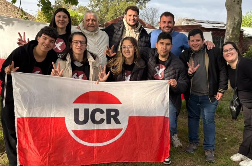 La jornada contó con inflable, juegos, chocolate caliente, jugo, tortas y muchas golosinas. 