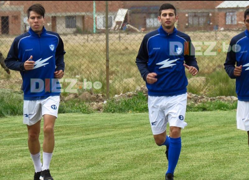 Los rojenses durante el entrenamiento en Bolivia