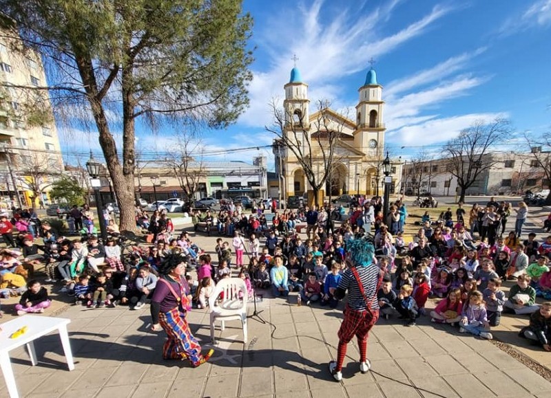 El show de Pedalín y Firulete.