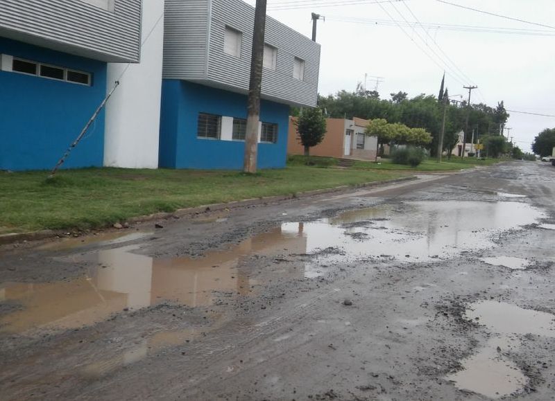 Avenida Diego Trillo desde Helguera hasta el Club Argentino.