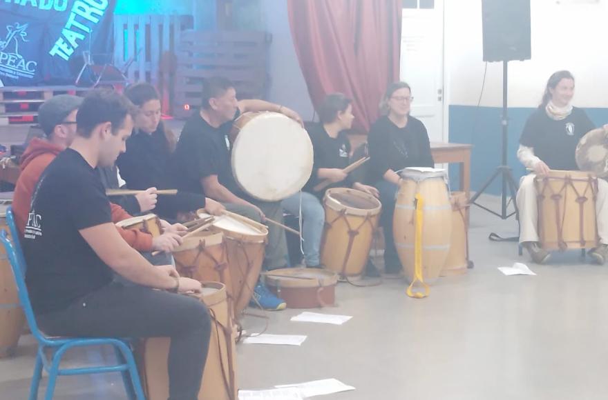 Se pudo apreciar la actuación del Taller de Percusión.