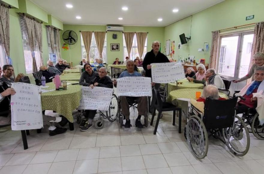 Comunidad del geriátrico “María Teresa de Calcuta”.