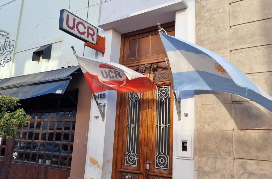 La cita es desde las 20 horas.