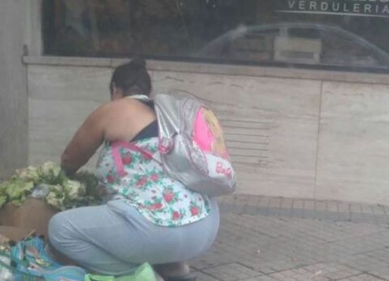 Lacerante postal de Rojas.
