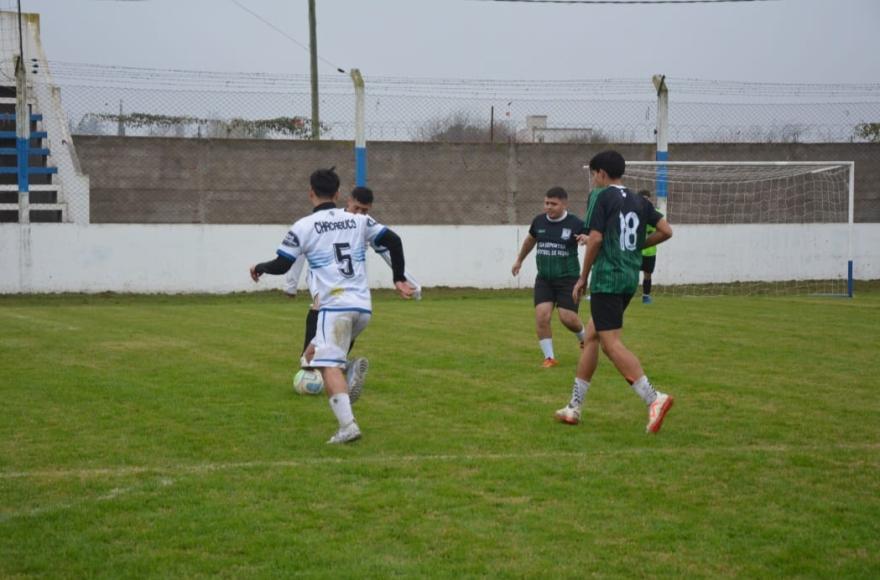 El equipo de Fútbol 5 PcDI de Rojas comenzó su participación en la Liga Regional