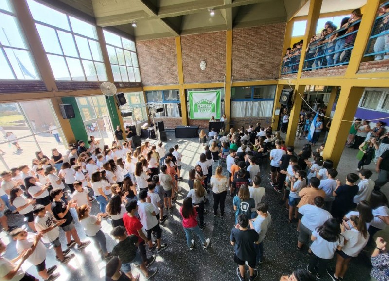 Ceremonia en la Escuela Nicolás Avellaneda.