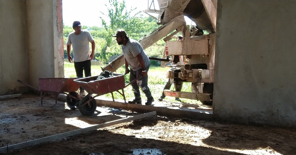 Trabajadores en el avance