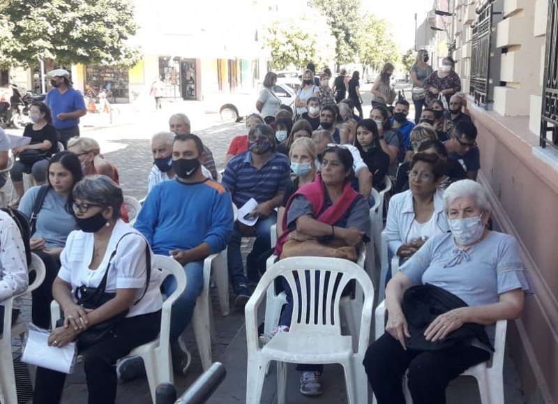Beneficiarios locales.