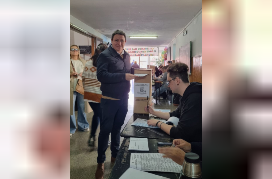 Hechos: votó Javier Palmieri