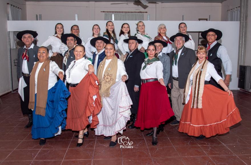 La Escuela Municipal de Danzas de Carabelas realizará un viaje cultural a la Ciudad de Buenos Aires