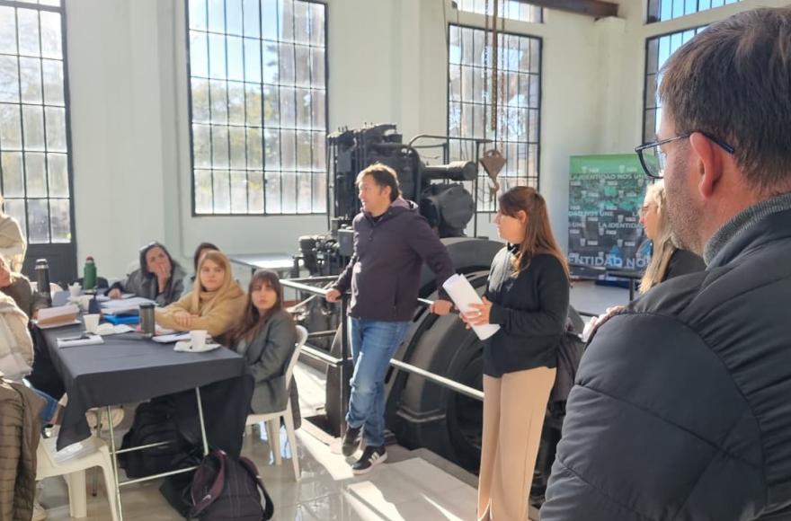 Alumnos de Arquitectura de la UNR visitaron nuestra ciudad