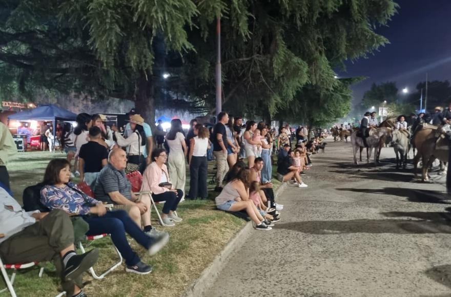 Desbordante convocatoria tuvo la cuarta edición de “Rojas se viste de Tradición”