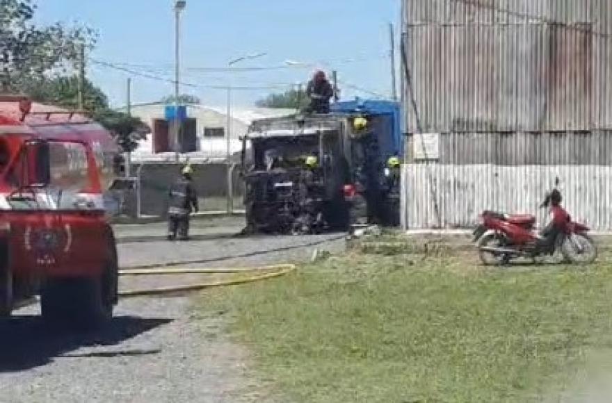 Trabajó Bomberos Voluntarios.