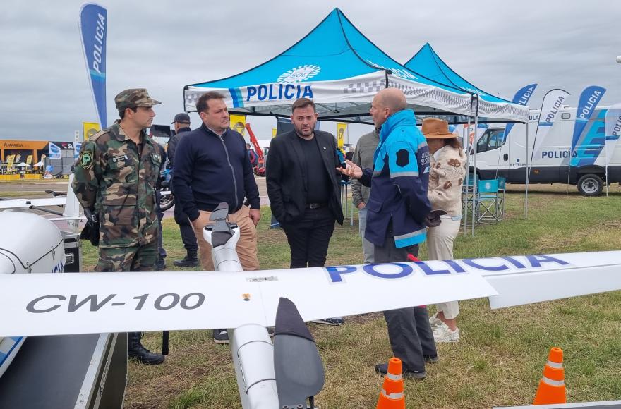Junto con Esteban Di Camillo, de Seguridad.