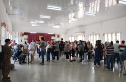 En Rojas votó el 82% del padrón a una hora del cierre