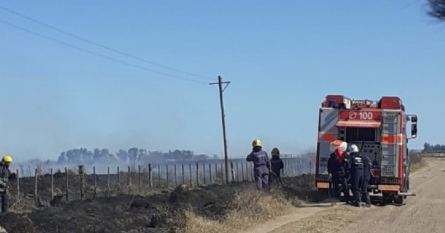 Bomberos Voluntarios llevan varios días de intensa labor