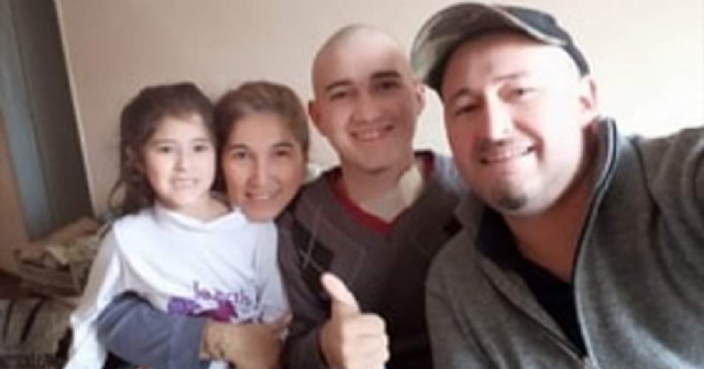 El joven Sebastián Barroso necesita un medicamento para su tratamiento contra la leucemia