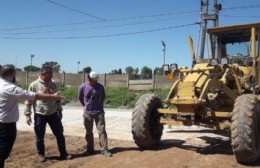 Lionetti supervisó obra de pavimentación en Barrio Nehuenche I