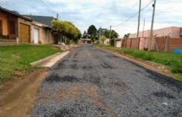 Obra de cordón cuneta en calle Lonko Lewell y sus transversales