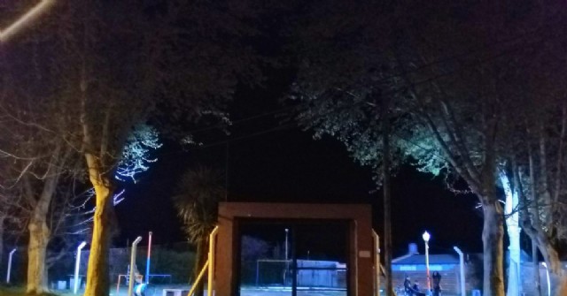 El Municipio mejoró la iluminación de la plazoleta de Barrio La Loma