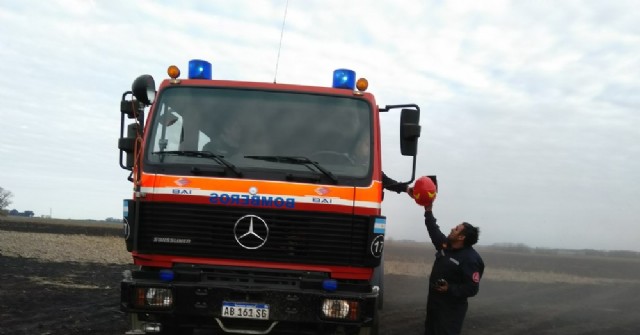 Una vez más, los Bomberos debieron extremar esfuerzos en un incendio rural