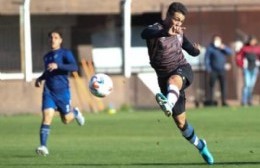 Gol de Matías Tissera a Atlético Tucumán