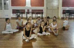 Comenzaron las clases de danzas clásicas del Conservatorio Municipal