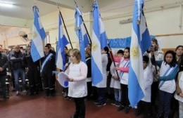 Acto por el Día de la Bandera en la Escuela Primaria N° 7 de Rafael Obligado