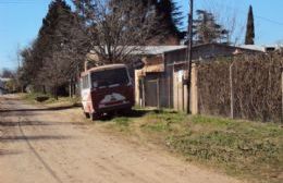 ¿Qué hace un vehículo municipal en la casa de un empleado?