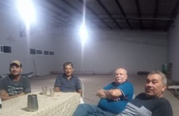 Calvo se reunió con representantes de Amigos del Río