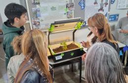Muestra de ingeniería, tecnología y robótica en la Escuela Secundaria Técnica