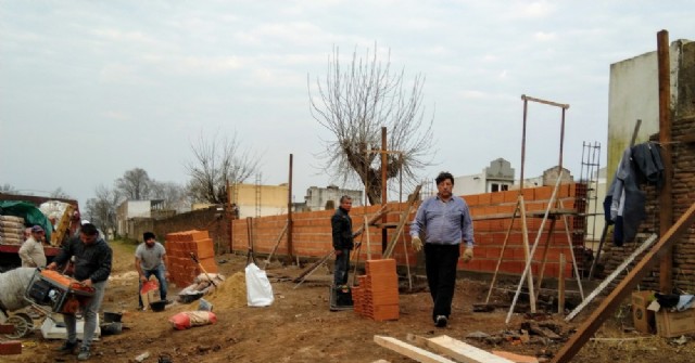 Último tramo de la reconstrucción de un tramo del paredón perimetral del Cementerio