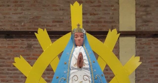 El grupo Peregrinos de Rojas hizo realidad el sueño de una nueva imagen de la Virgen de Luján