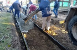 Se completan tres nuevas cuadras de cordón cuneta en Santa Teresa